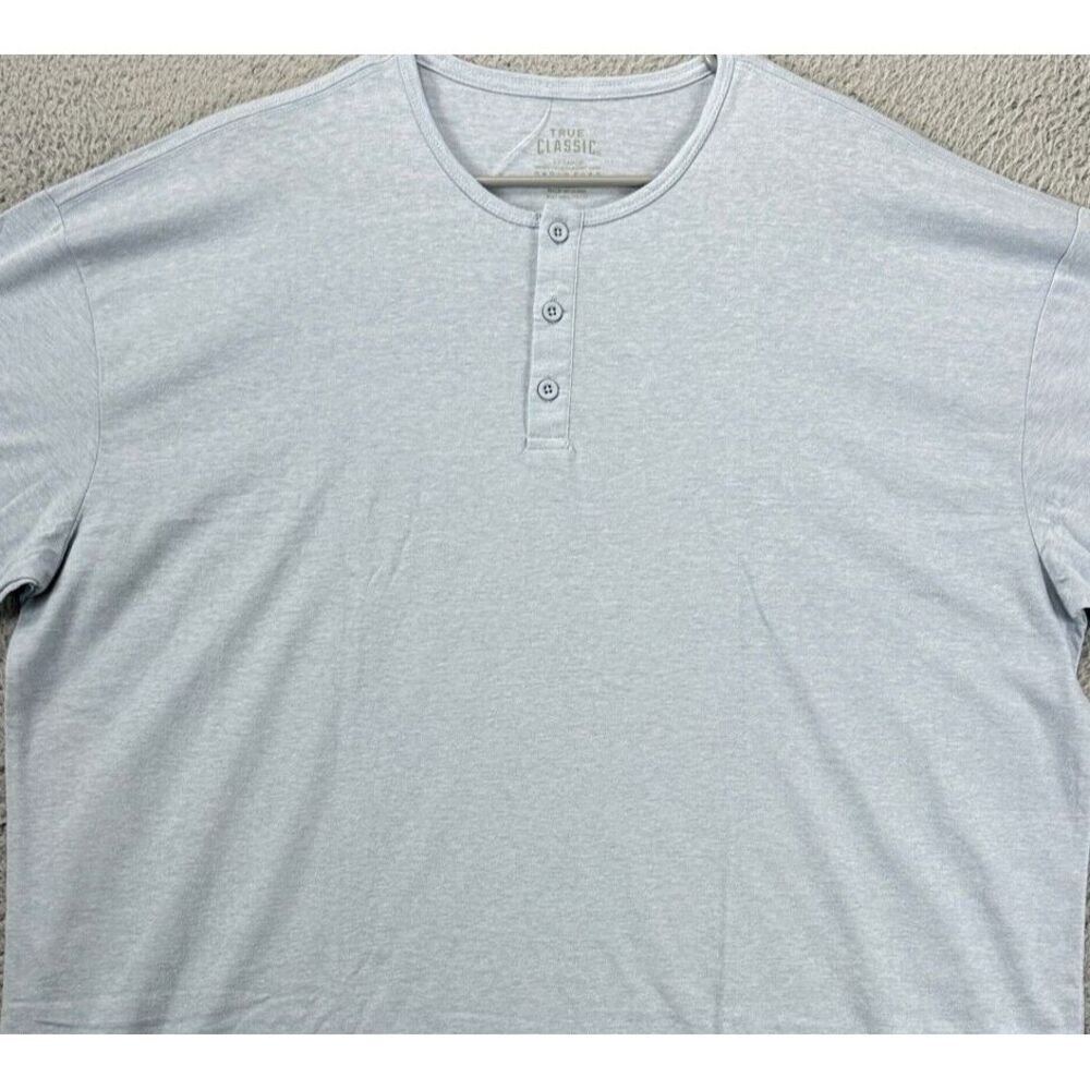 True Classic Shirt Adult 2XL Light Blue Henley T-Shirt Short Sleeve Tee Mens NEW